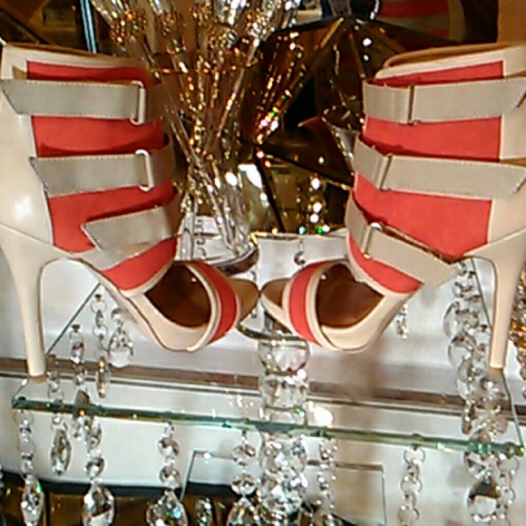 Heels - Picture 8 of 8